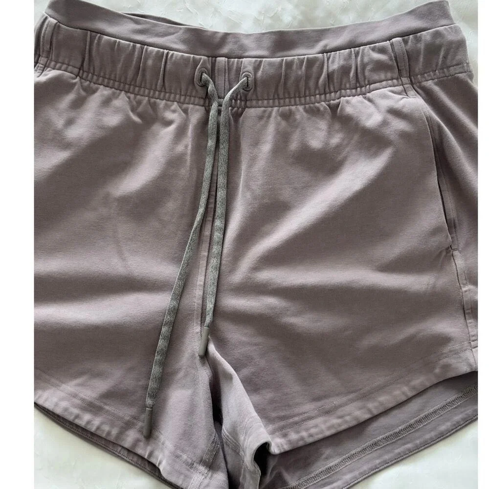 Lululemon Inner Glow HighRise Short 3